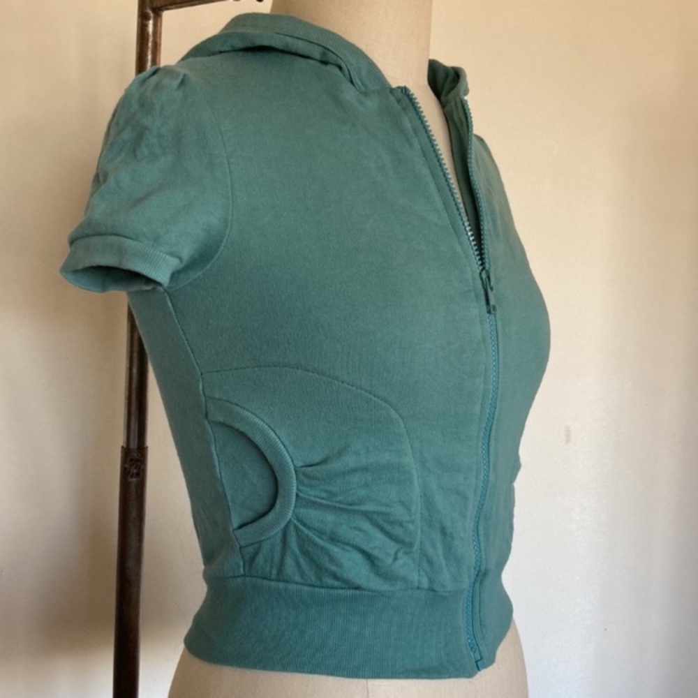 Forever 21 green French terry hoodie, short sleeves, unusual gathered pockets, S